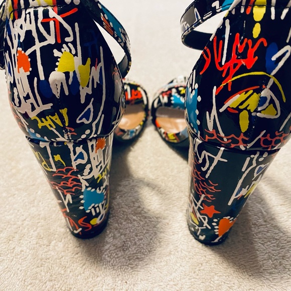 Brand New Unique Heels By BAMBOO - Size 6 - Heel Height Is 4 Inches - box 9 - Picture 2 of 9